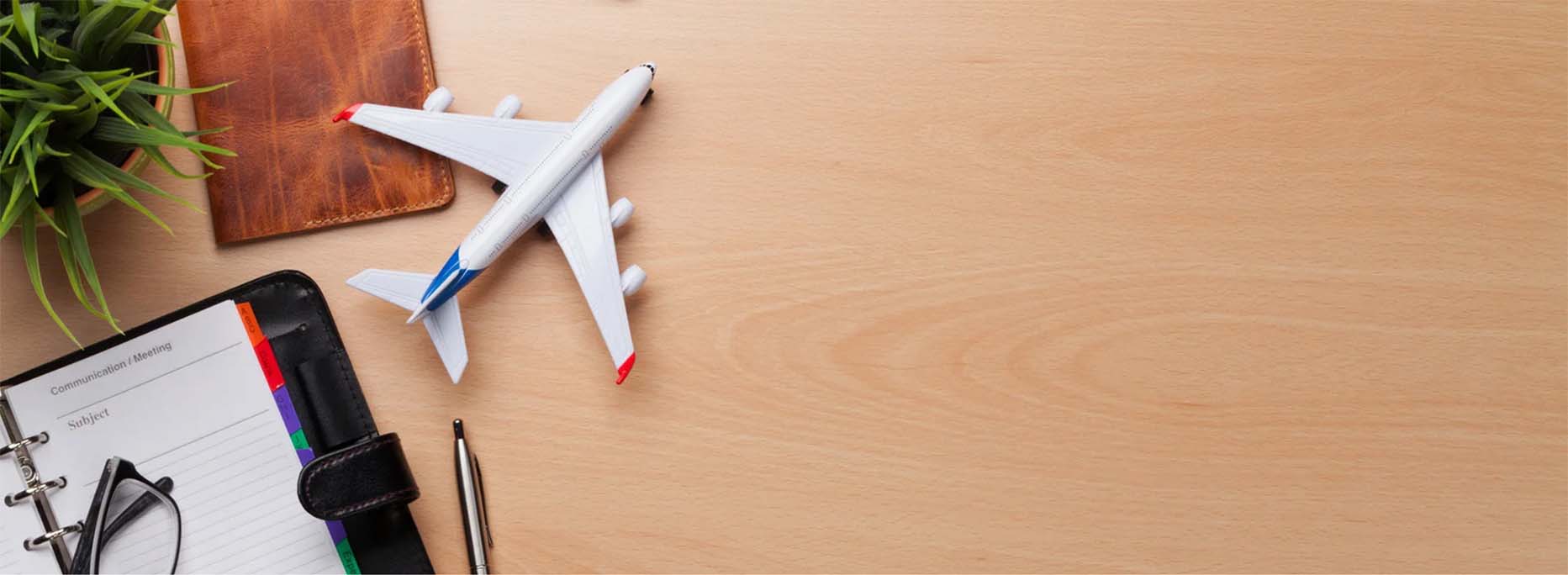 航空券・携帯・健康保険手配